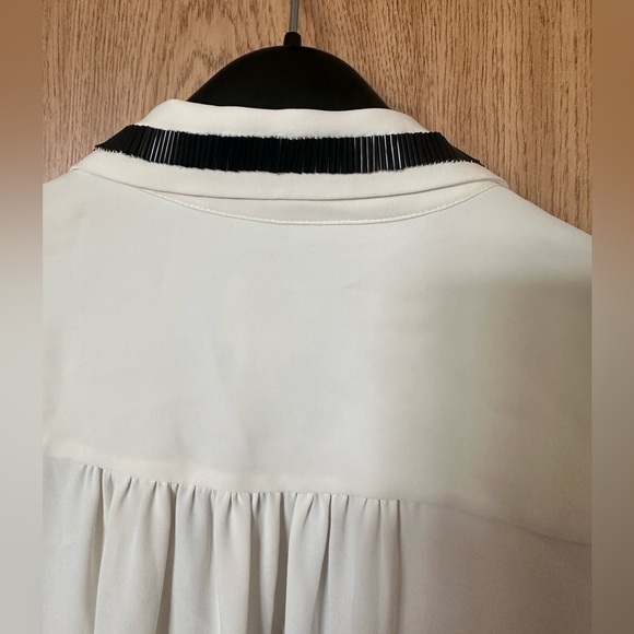New Chicos Ivory Embellished Trim Dress Blouse Women’s 3 - Picture 8 of 10